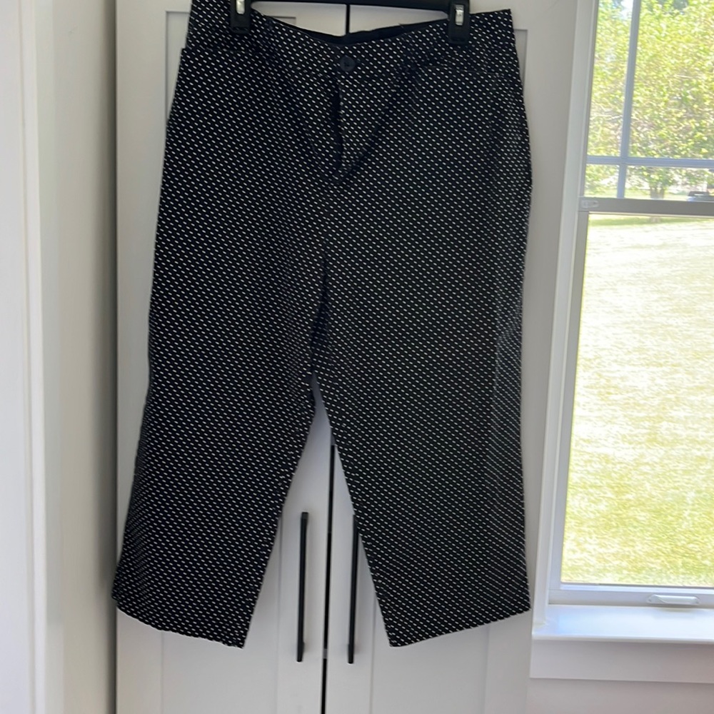 Like new capris